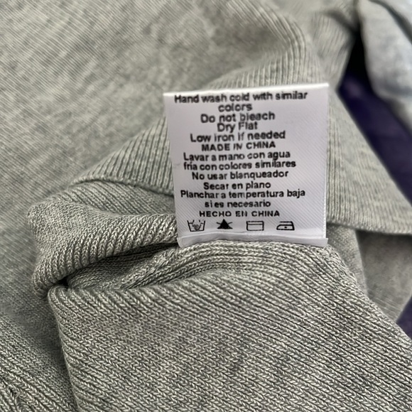 NWT Bow Embellished Blouse - Picture 4 of 5